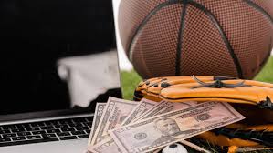 Scoreboard Salary: How Much Money Can You Make as a Sports Broadcaster?